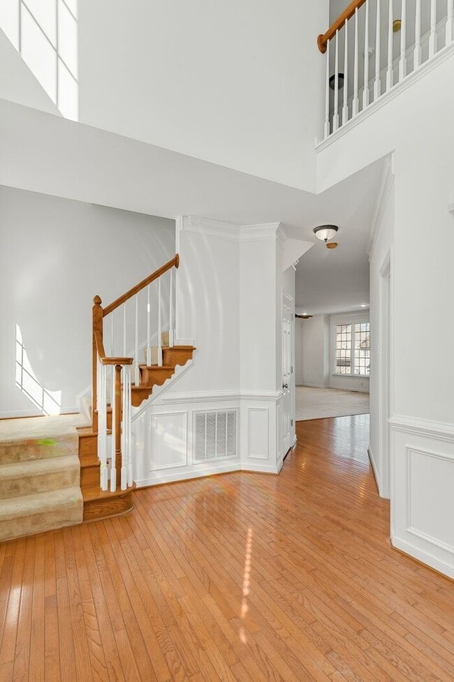 Building Photo - Spacious 5-Bedroom, 3.5-Bath Home in Midlothian – Prime Location & Community Amenities