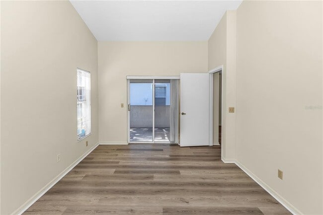 Building Photo - 5910 Petunia Ln