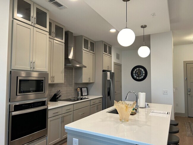 Building Photo - 13222 Ballantyne Corporate Pl