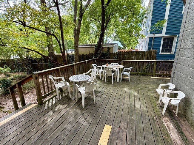 Building Photo - Updated 3BR Home in Coveted Forest Hill Pa...