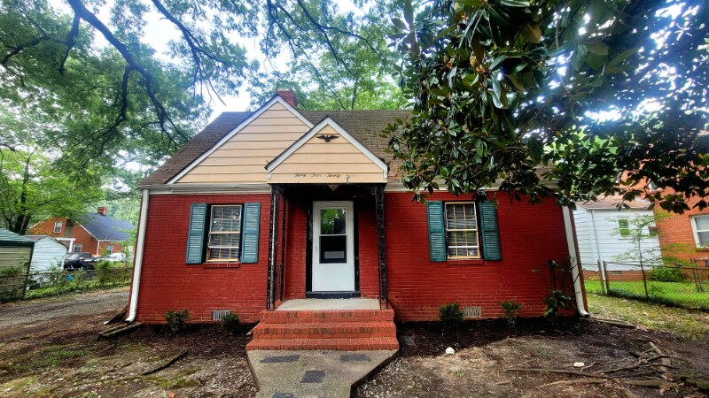 Primary Photo - 3400 Ryburn Rd
