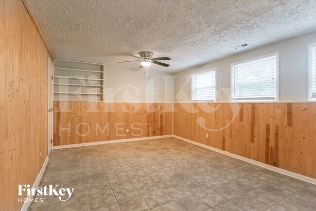 Building Photo - 3226 Lacy Court