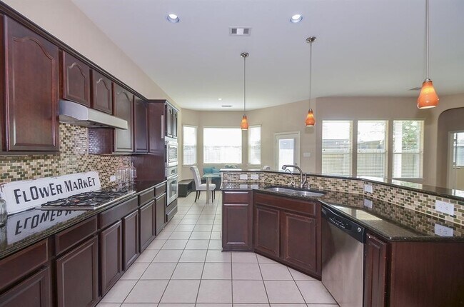 Building Photo - 4107 Elk Bluff Ln