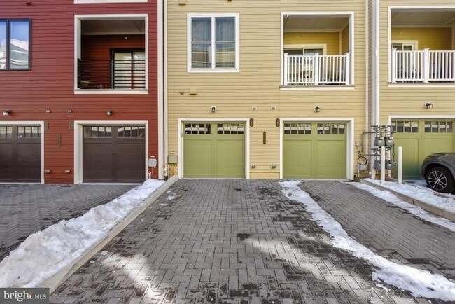 Building Photo - 1222 Main Line Blvd