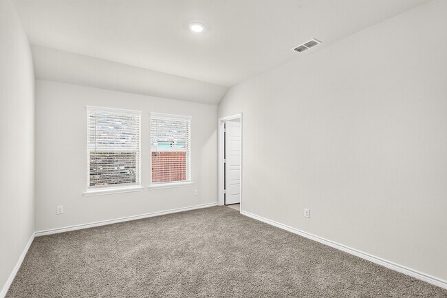 Building Photo - 9808 High Banker Dr