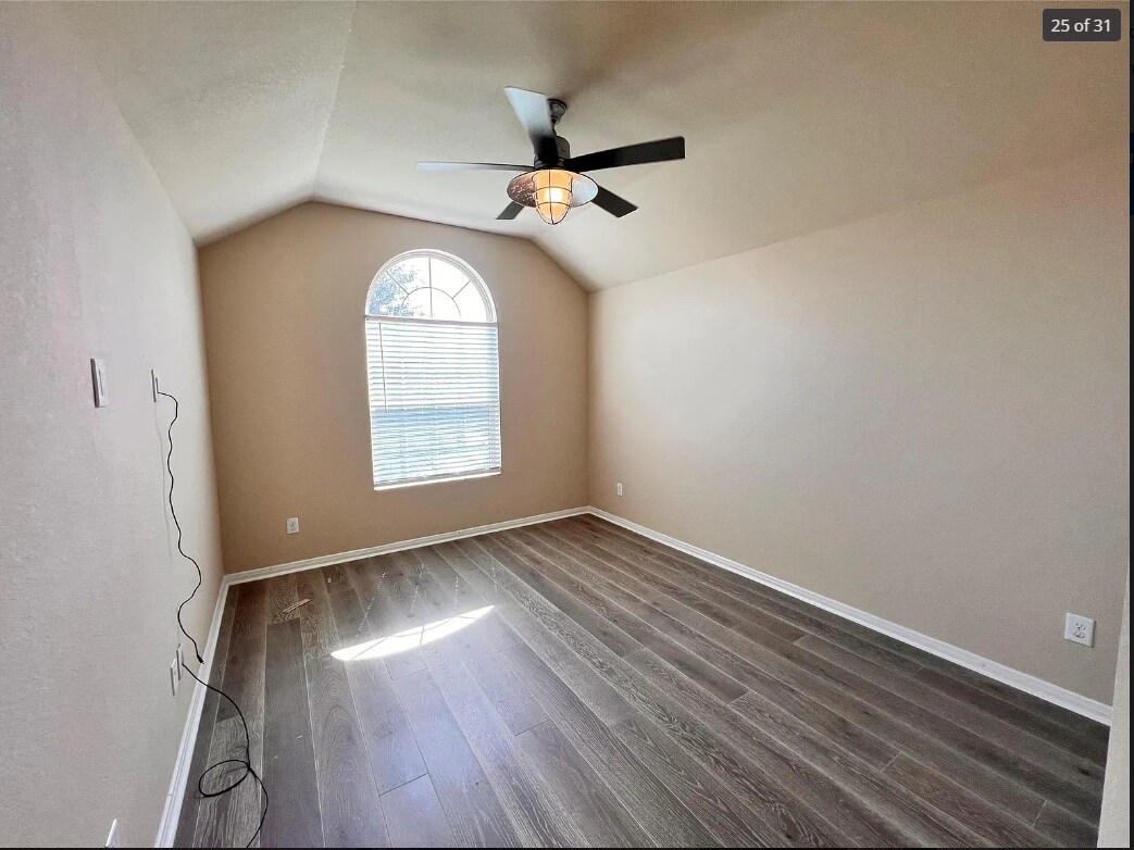Building Photo - 23606 Stargazer Pt
