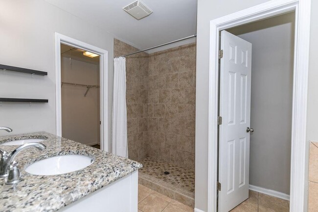 Building Photo - 827 Charles Bank Ave SE