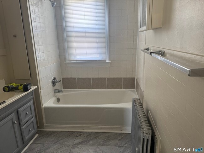 Building Photo - 78-80 Benton St