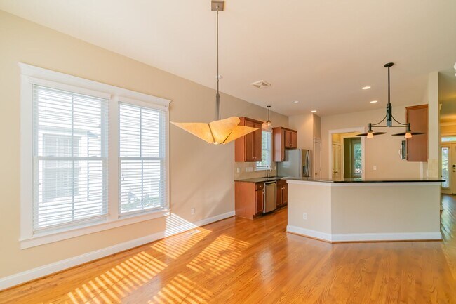 Building Photo - Stunning home in Baxter Village