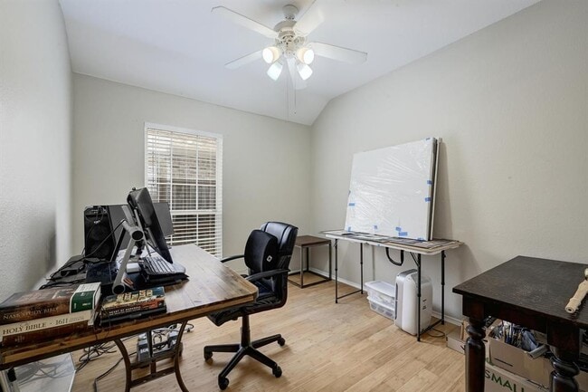 Building Photo - 5405 Apache Creek Cove