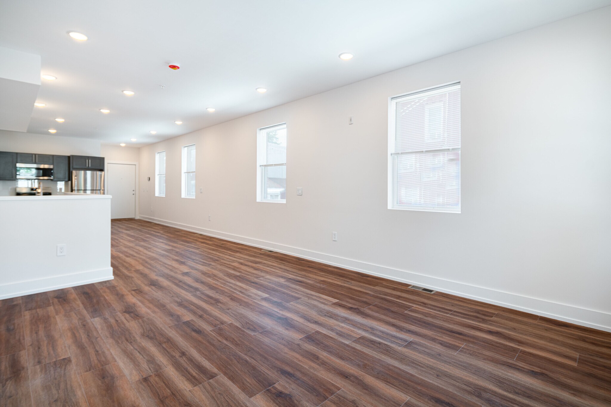 Building Photo - 212 Manheim St