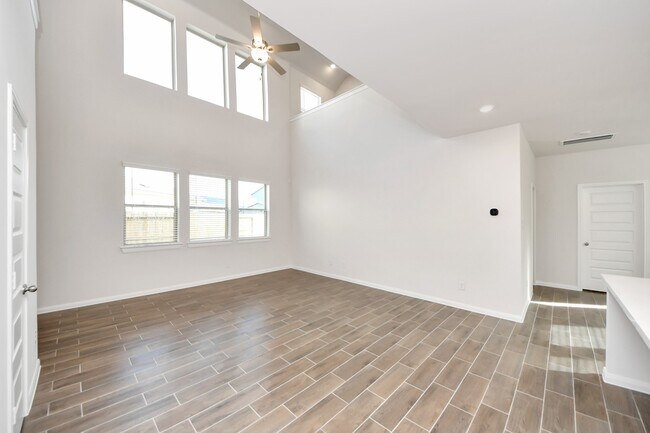 Building Photo - 8006 Cypress Poplar Ct