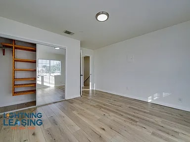 Building Photo - 2134 Cloverdale Ave