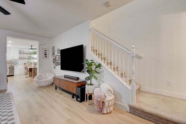 Building Photo - Beautiful Two Story Home Ready for Immediate Move-In