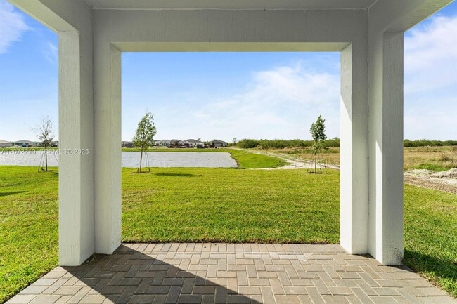 Building Photo - 10607 SW Orana Dr