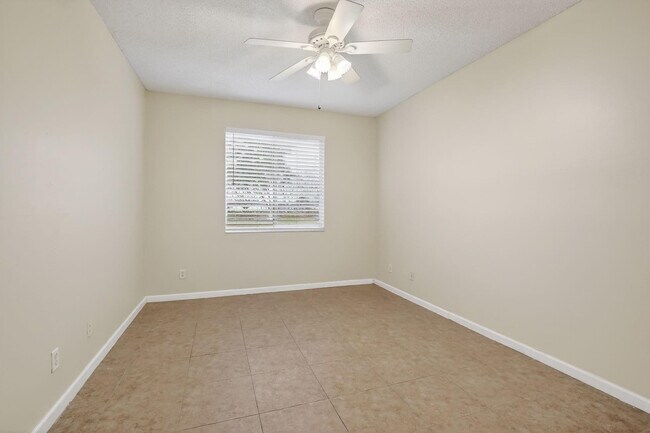 Building Photo - 19343 SW 60th Ct