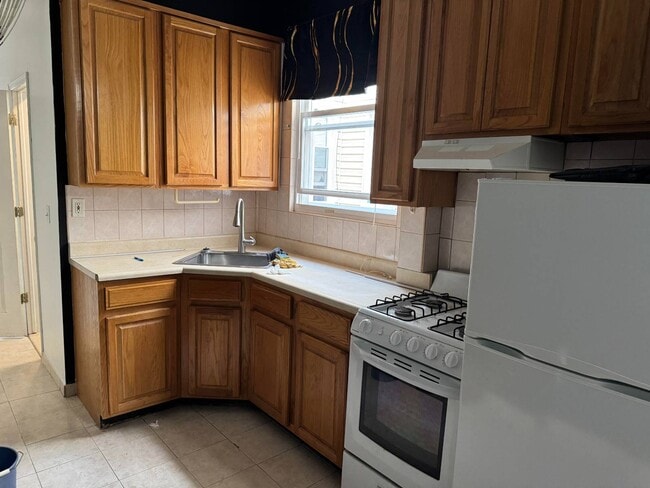 Building Photo - 22-64-64 41st St