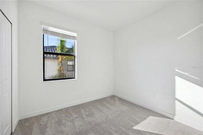 Building Photo - 5532 Sapphire Stone Cv