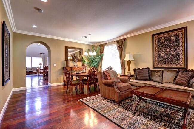 Building Photo - 1318 Surrey Downs Ln