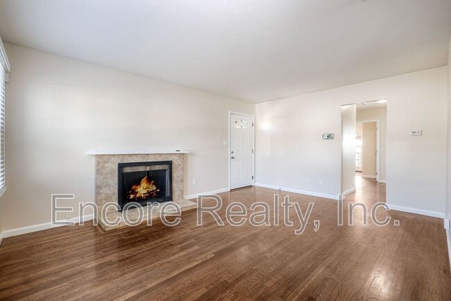 Building Photo - 6135 Chadwick Ave