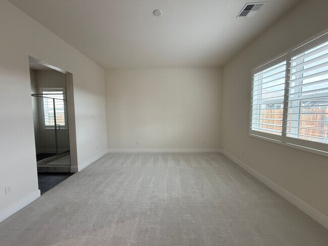 Building Photo - Beautiful single story Toll Brothers Home in The Prestiges Stonebrook Community