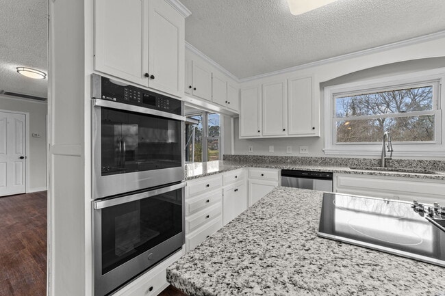 Building Photo - 1435 Auten Rd