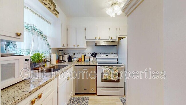 Building Photo - 4149 Heron Way