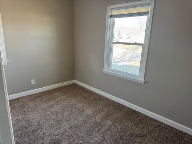 Building Photo - 3827 Keota Ave