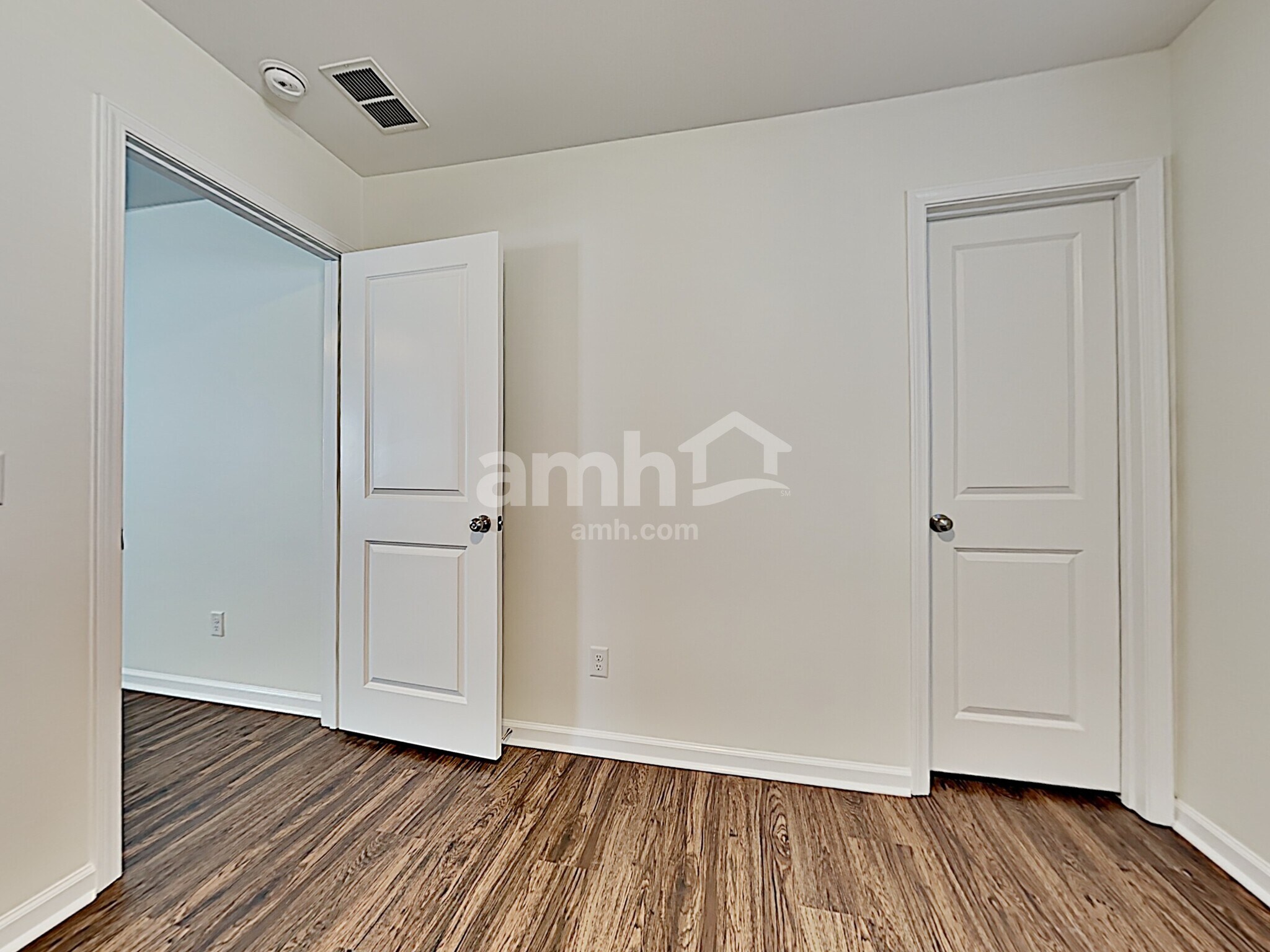 Building Photo - 334 Cantley Ct