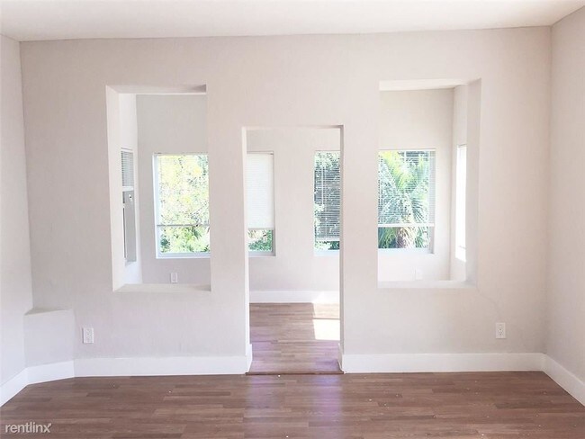 Building Photo - 1 br, 1 bath  - 702 S 17th Ave # 4 3