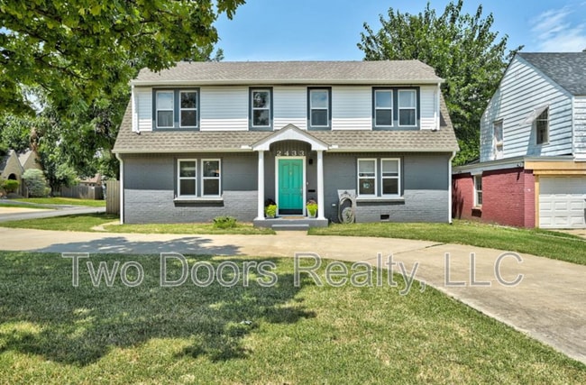 Primary Photo - 2433 NW 18th St