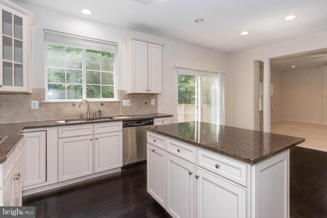 Building Photo - 4100 Presidential Hill Loop