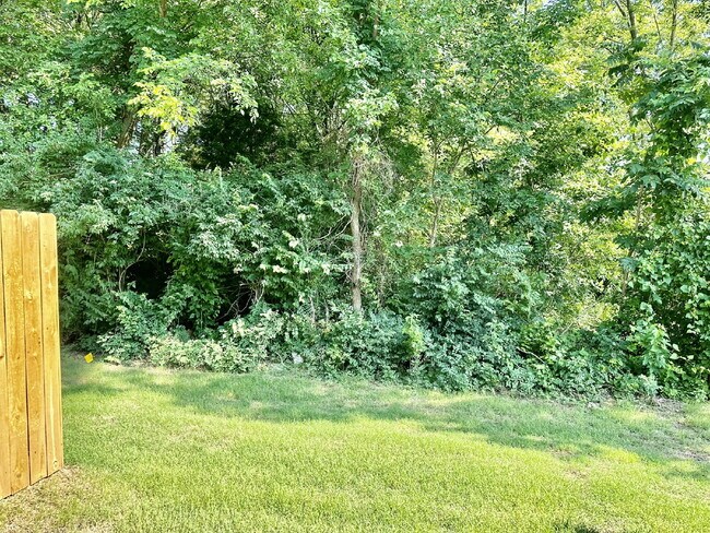 Building Photo - 911 N Rupple Rd