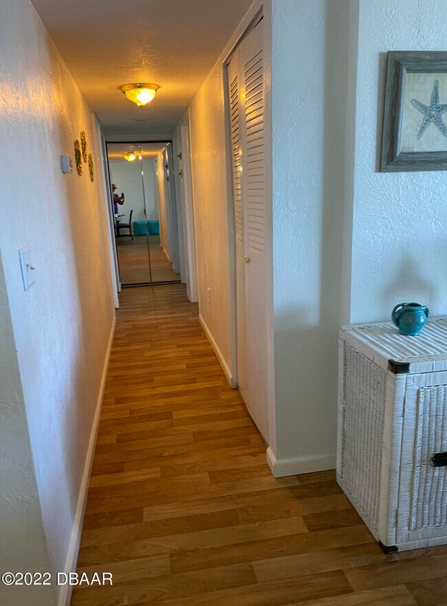 Building Photo - 1415 Ocean Shore Blvd