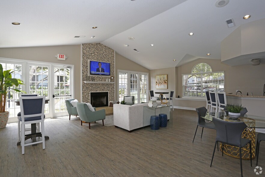 Stonegate Apartments 31177 US Hwy 19 N Palm Harbor FL 34684