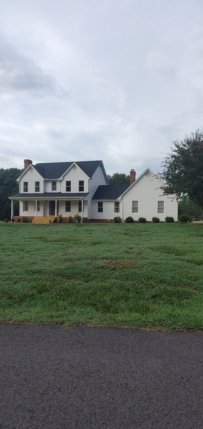 Primary Photo - 119 Stoney Brook Ln