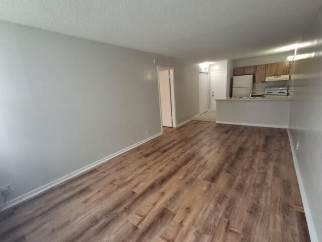 Building Photo - 2771 Riverside Dr