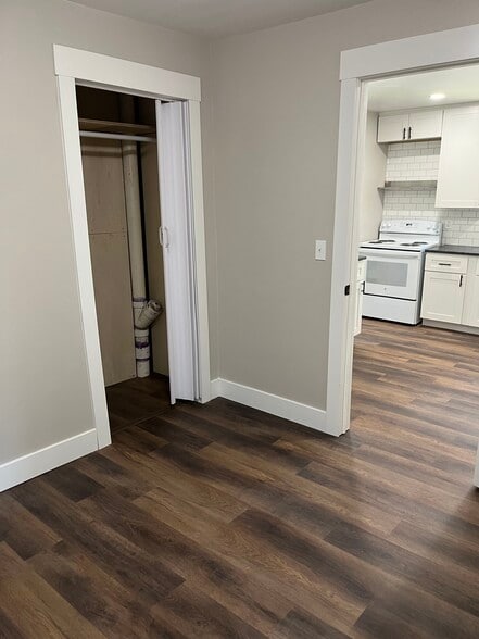 Building Photo - 1320 Fairlawn Ave