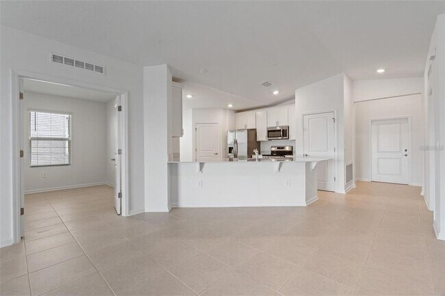 Building Photo - 3028 Namaste Dr