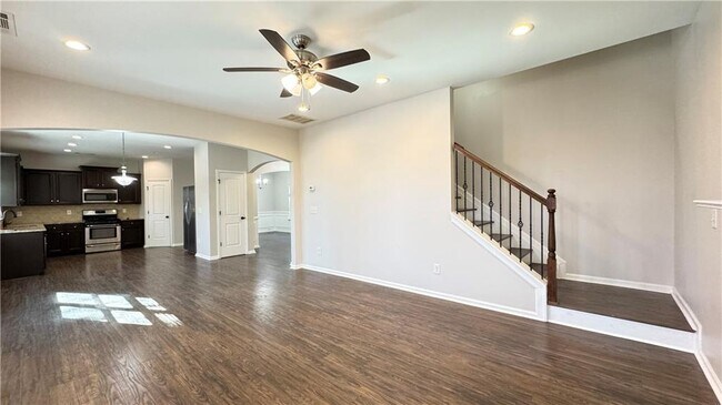 Building Photo - 4408 Black Hills Dr NW