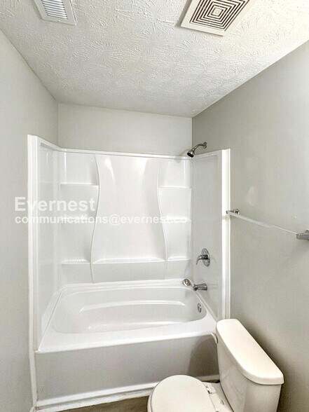 Building Photo - 201 Coldsprings Ct