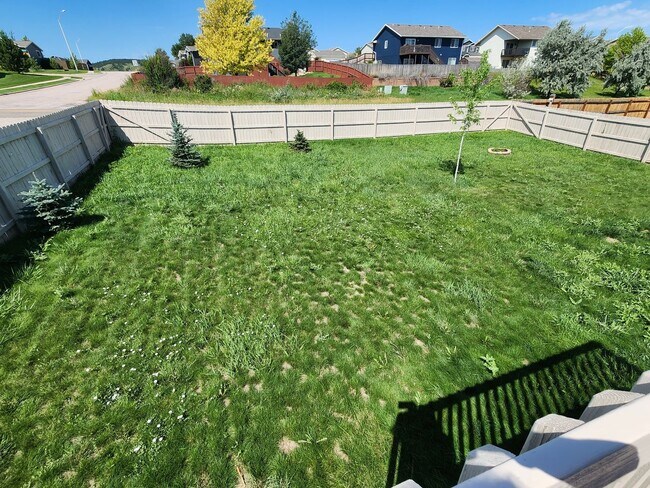 Building Photo - * 3 - 2 - 1 SPECIAL! * 4 Bedroom, 3 Bathro...