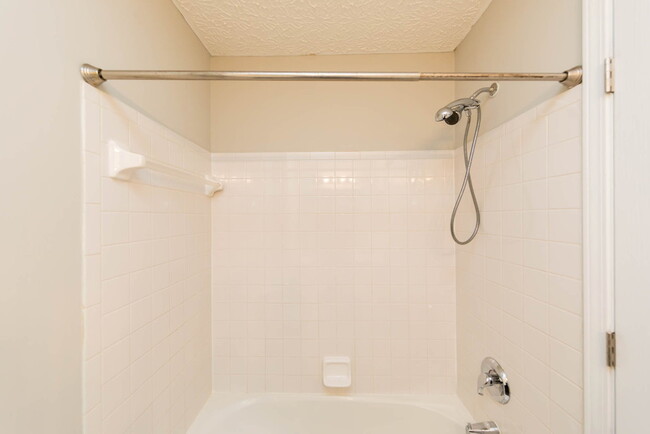 Building Photo - 5609 Blandon Run