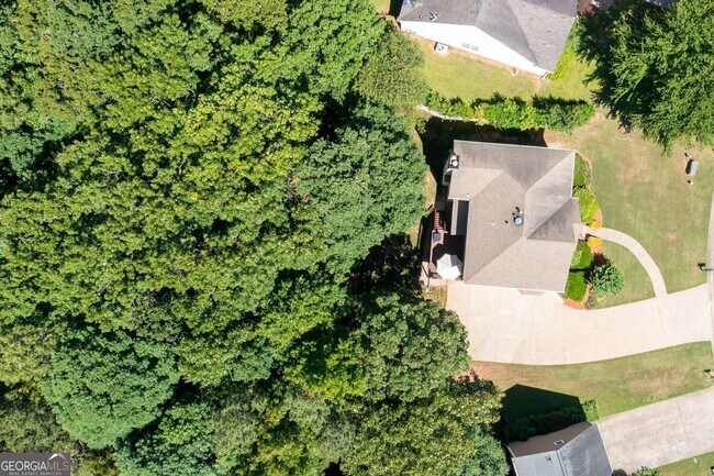 Building Photo - 821 Soaring Dr NE