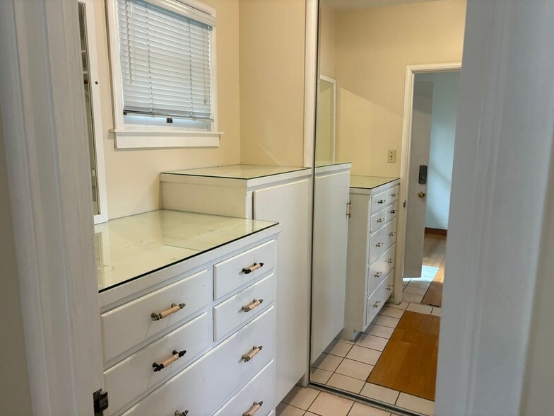 Building Photo - 2120 Williams St