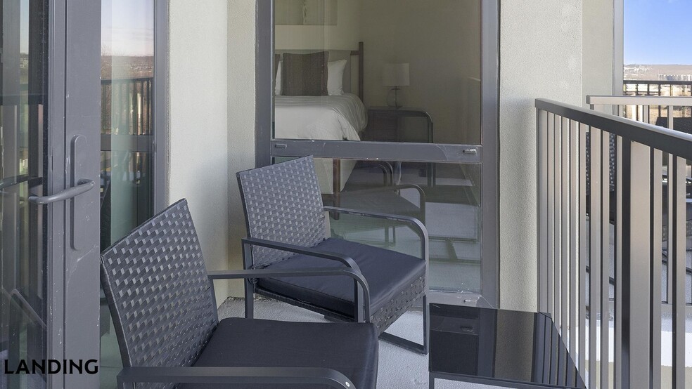 Building Photo - 1007 S Mint St