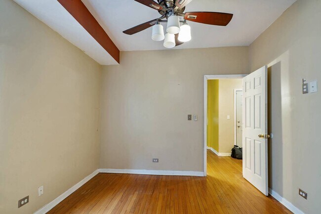 Building Photo - 8154 S Drexel Ave