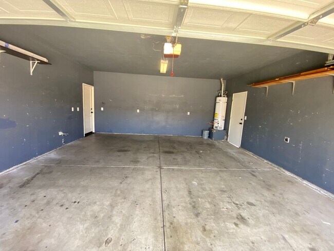 Building Photo - Lovely 2 bedroom, 2 bath home on Dolcetto Court coming soon!