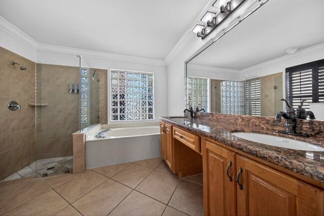 Building Photo - 9121 Paragon Way