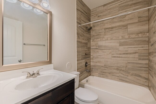 Building Photo - 1040 Indigo Sky St